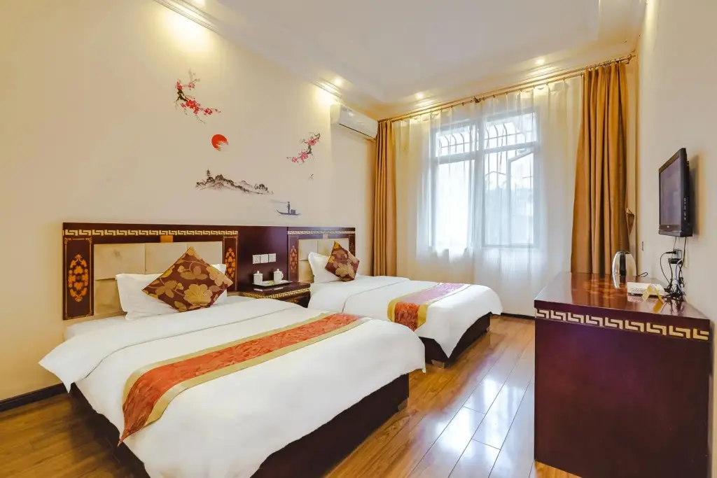 Чэнду: Хостел Chengdu Holly Hostel