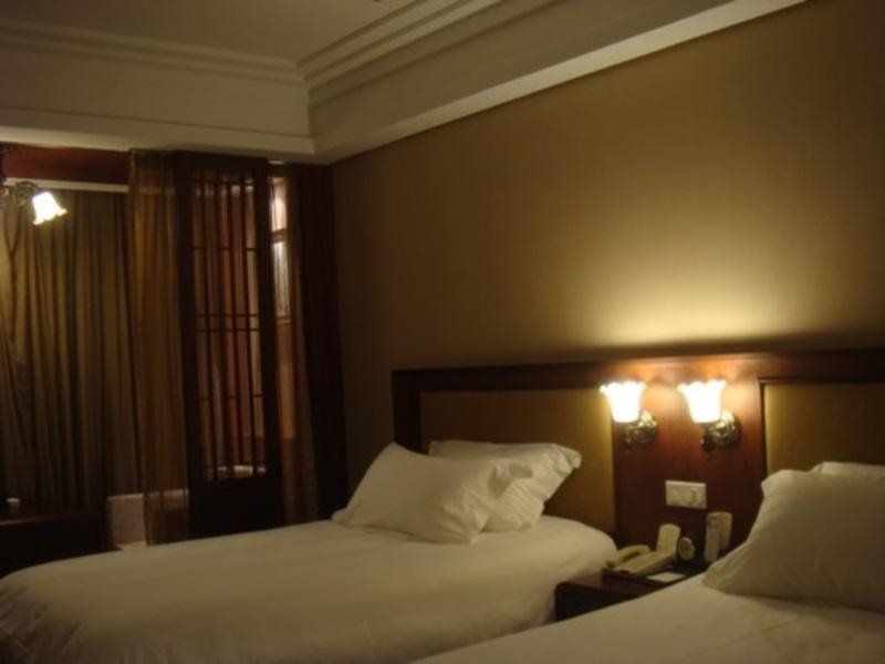 Шанхай: Linjiang Hotel
