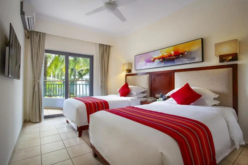Tianze Beach Resort Sanya — фото 1