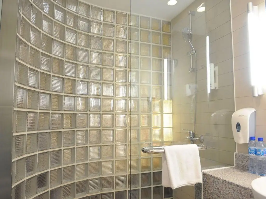 Шанхай: Holiday Inn Exp Wujiaochang