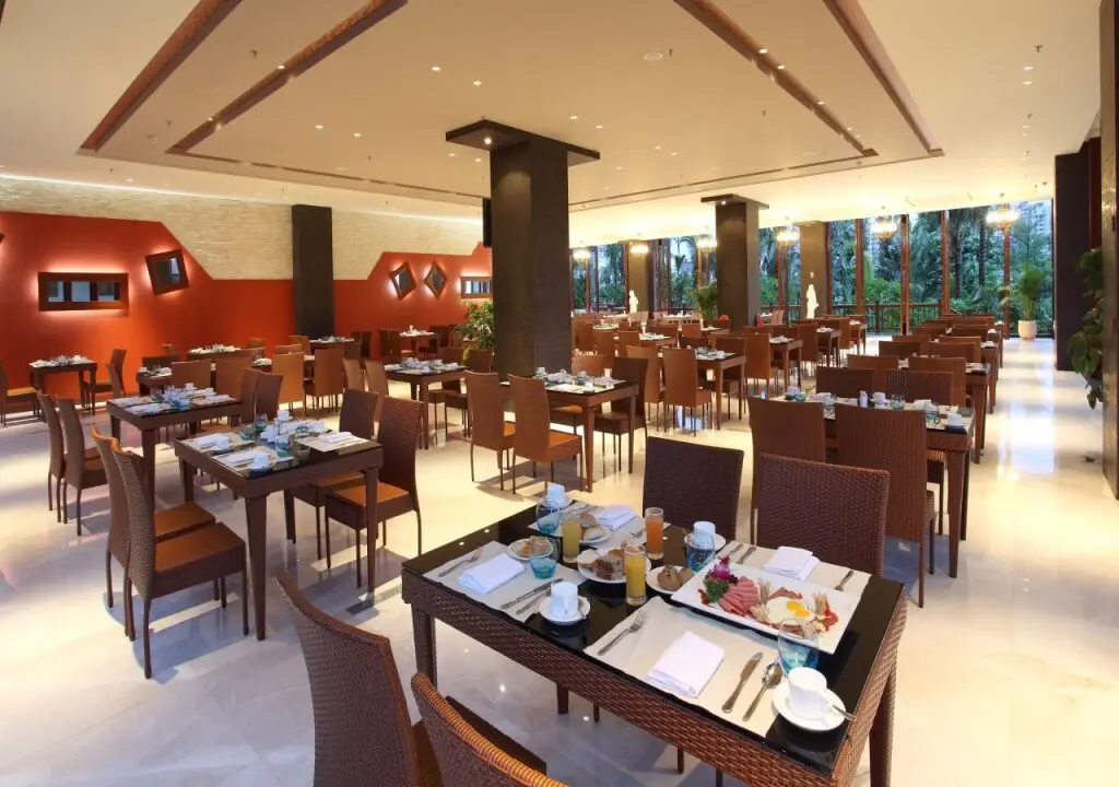 Санья: La Costa Hotel