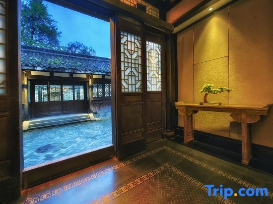 Чэнду: Chengdu Courtyard Hotel