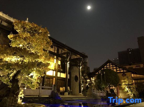 Чэнду: Chengdu Courtyard Hotel