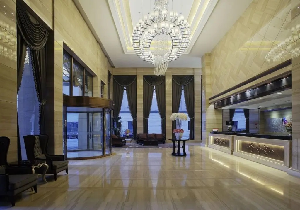 Шанхай: Shanghai New Century Manju Hotel Luoshan @SNIEC