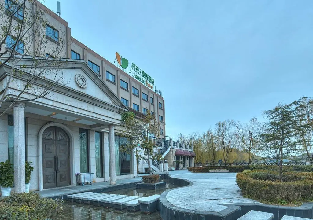 Шанхай: Shanghai New Century Manju Hotel Luoshan @SNIEC