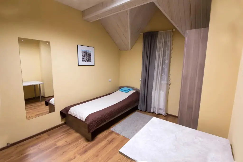 Удельная: Hotel Za Okolytsey