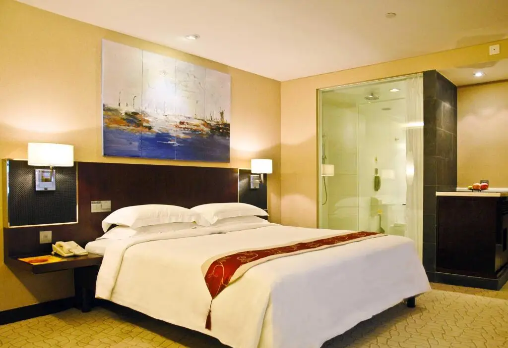 Шэньчжэнь: The Pavilion Century Tower Hotel