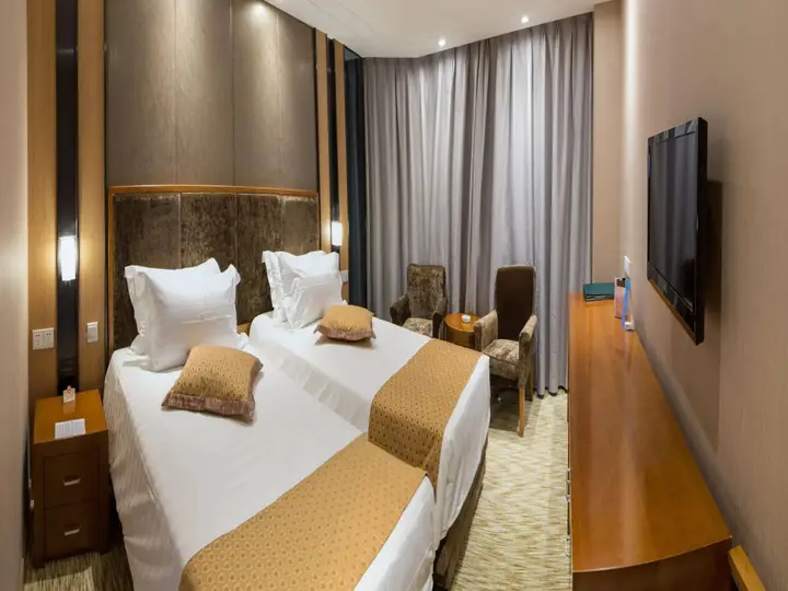 Шанхай: Pearl Hotel