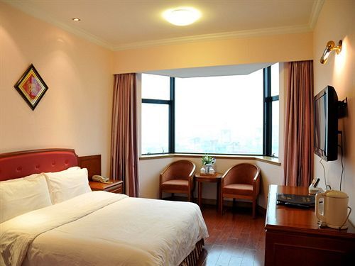 Шанхай: Renhe Hotel