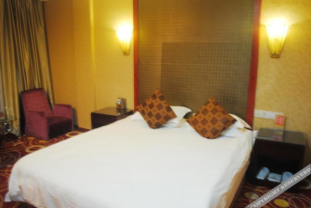 Иу: Omeiga Business Hotel