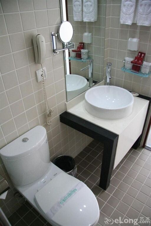 Пекин: Communications Hotel Beijing
