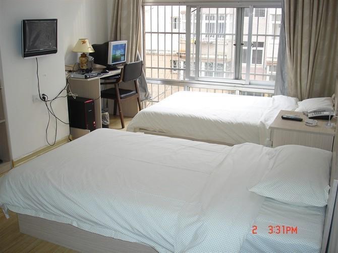 Циндао: Yandao Dongfang Business Hotel Qingdao