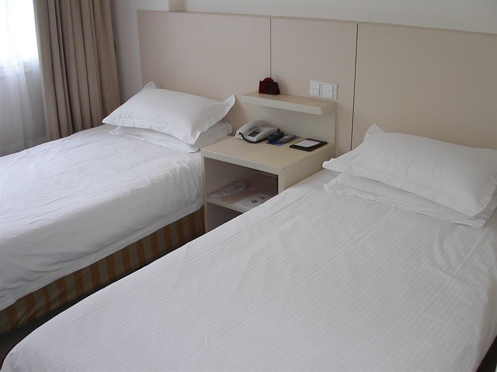 Шанхай: Baolong Homelike Hotel (Luojing Branch)