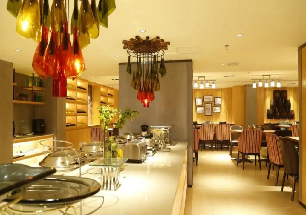 Гуанчжоу: Orange Hotel Guangzhou Quzhuang Metro Station