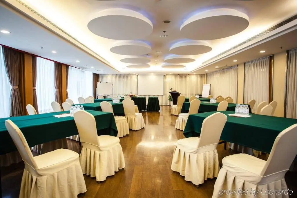 Шанхай: Olympic Club Hotel, Xujiahui
