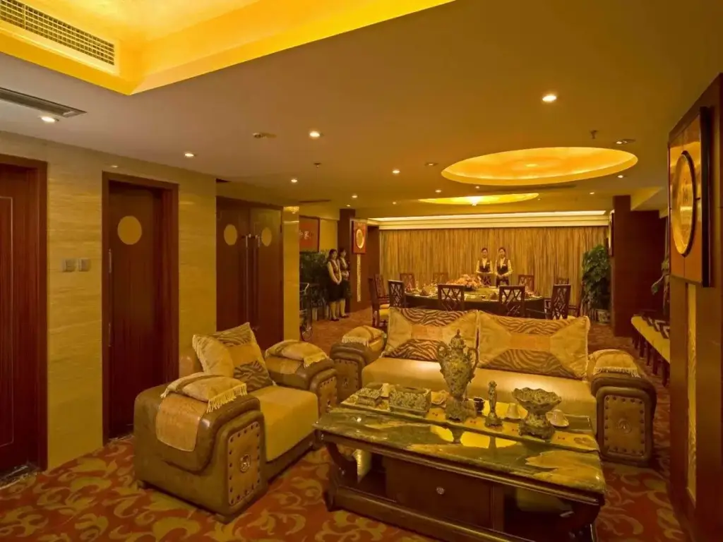 Чэнду: Zenec International Hotel