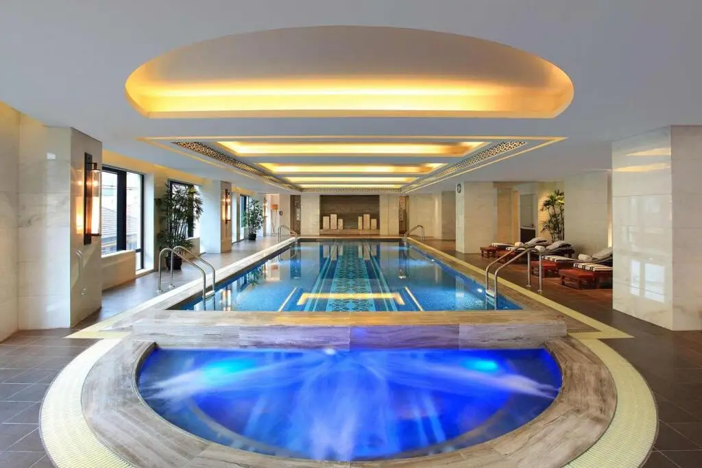 Шанхай: Waldorf Astoria Shanghai on the Bund