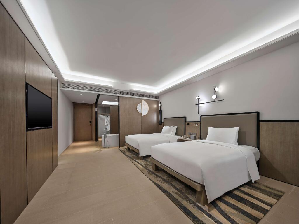 Санья: DoubleTree Resort by Hilton Sanya Haitang Bay