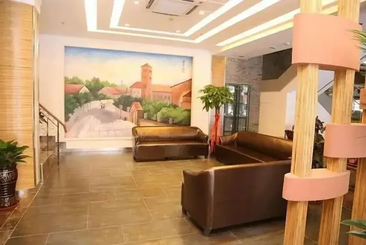 Циндао: Starway Qingdao Yanan Yi Lu