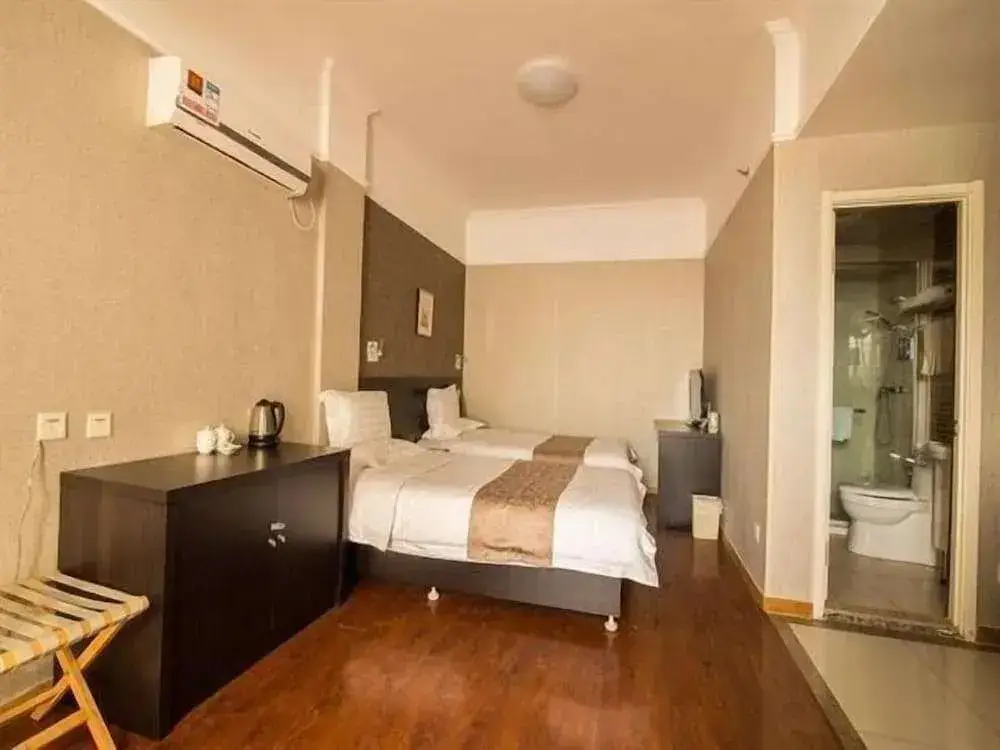 Циндао: Starway Qingdao Yanan Yi Lu
