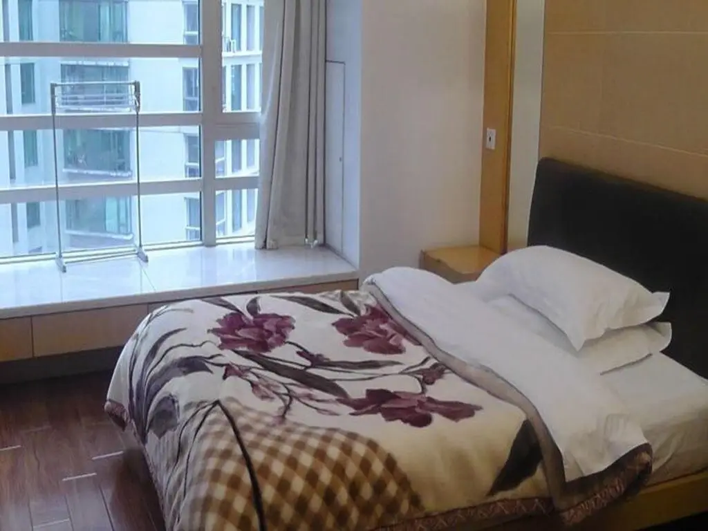 Шанхай: Shanghai Luminous Modern Universe Apartment Hotel