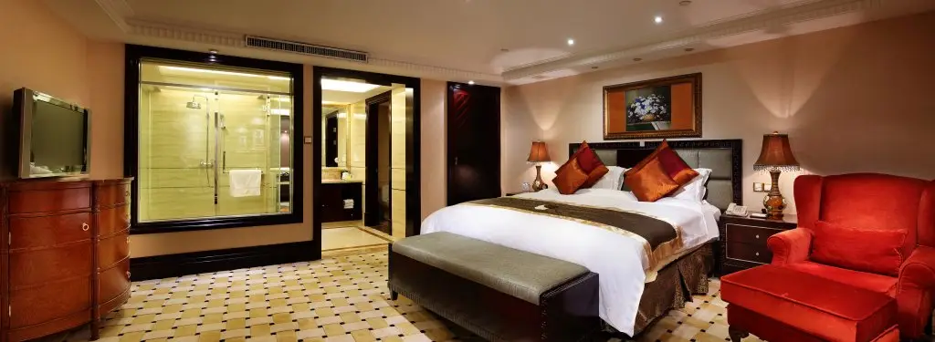 Royal Mediterranean Hotel — фото 1