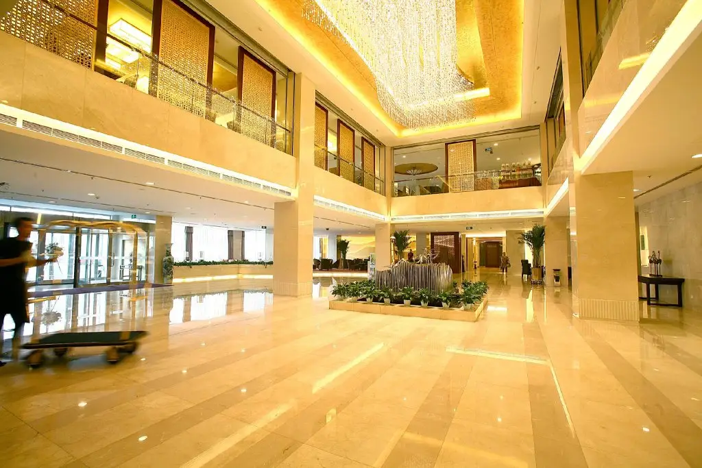 Qingdao Blue Horizon Hotel Licang — фото 1