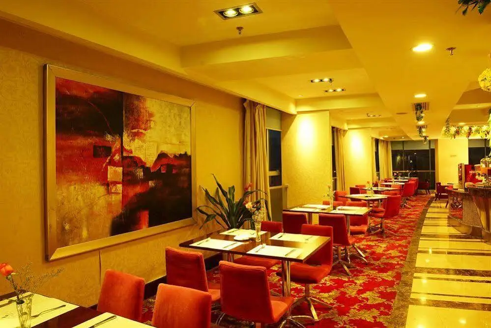 Цзясинь: Leedenhotel