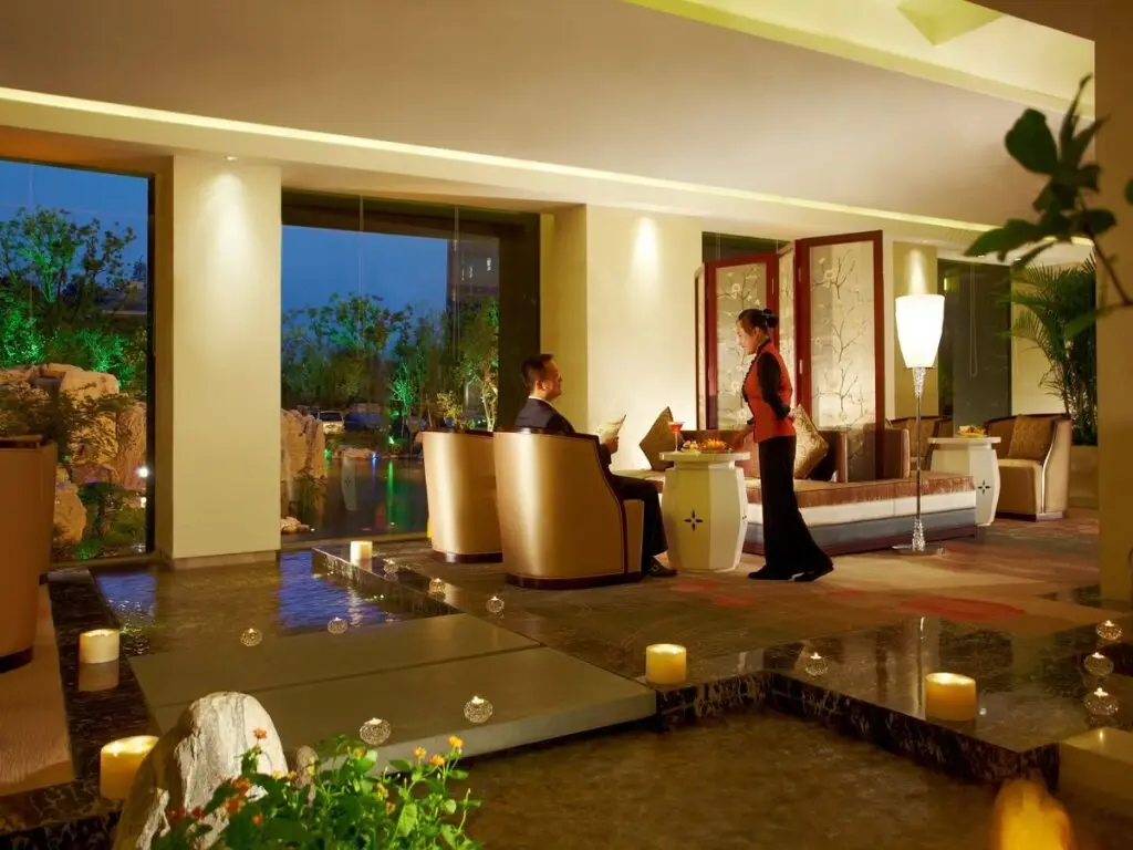 Ханчжоу: New Century Grand Hotel Tonglu Hangzhou China
