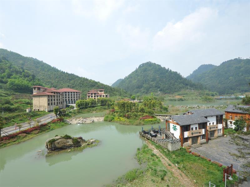 Чунцин: Days Hotel & Suites St Jack Resort