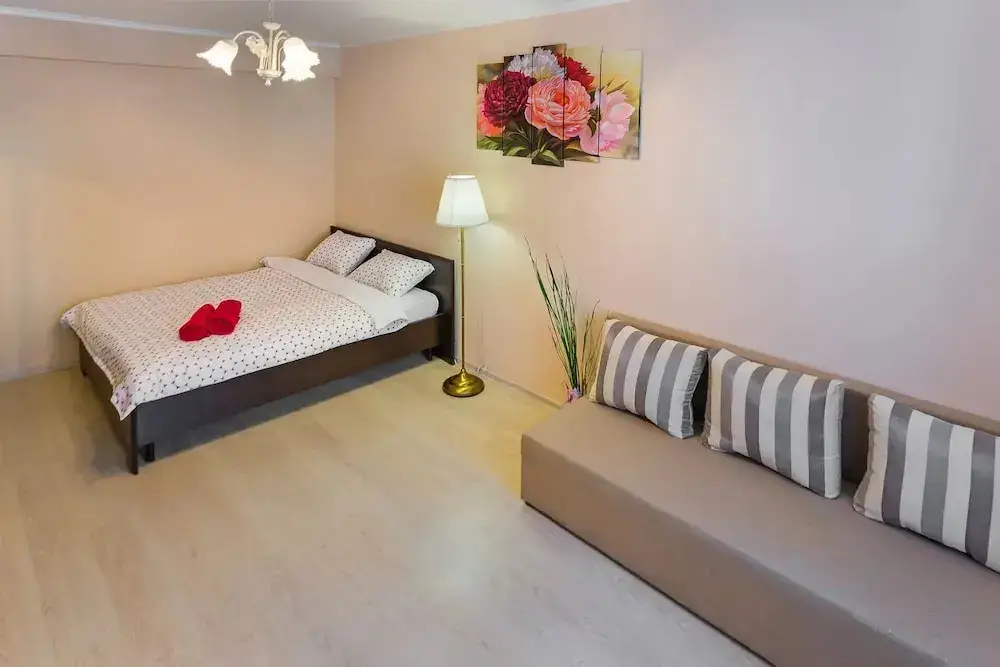Москва: Apartment on Komsomolsky Prospekt 34
