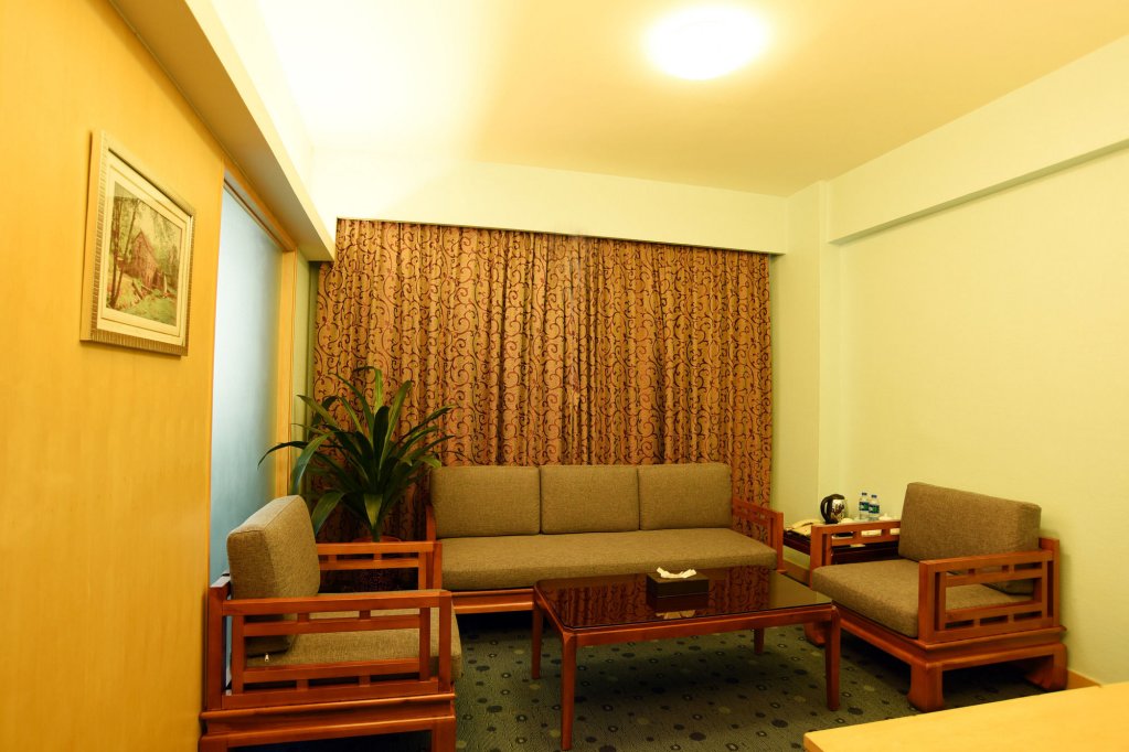 Tokai Hotel — фото 1