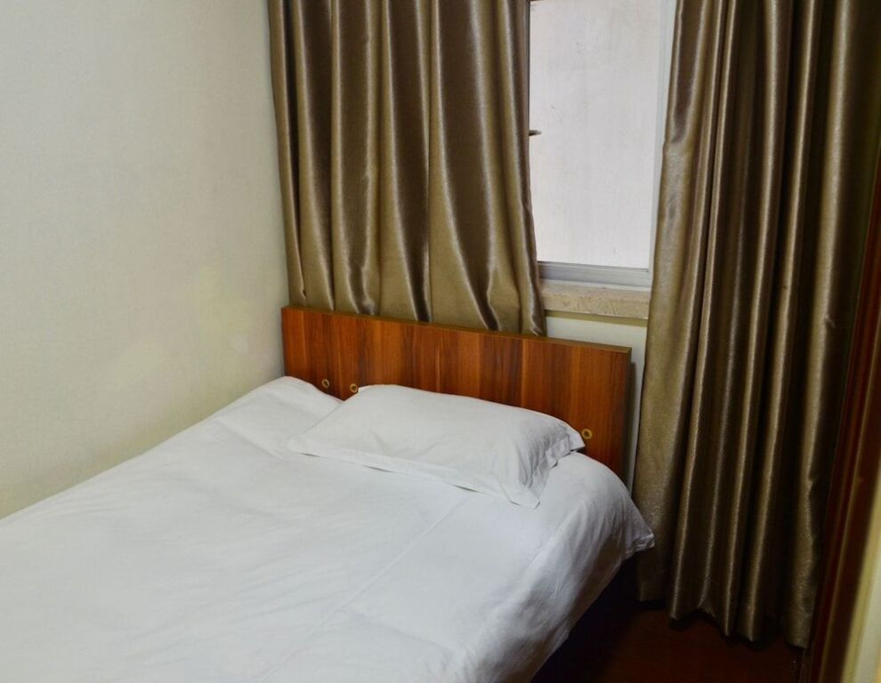 Шэньчжэнь: She & He Apartment Shenzhen Window of the World Branch