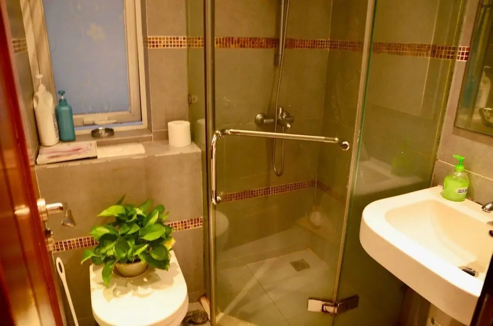 Шэньчжэнь: She & He Apartment Shenzhen Window of the World Branch