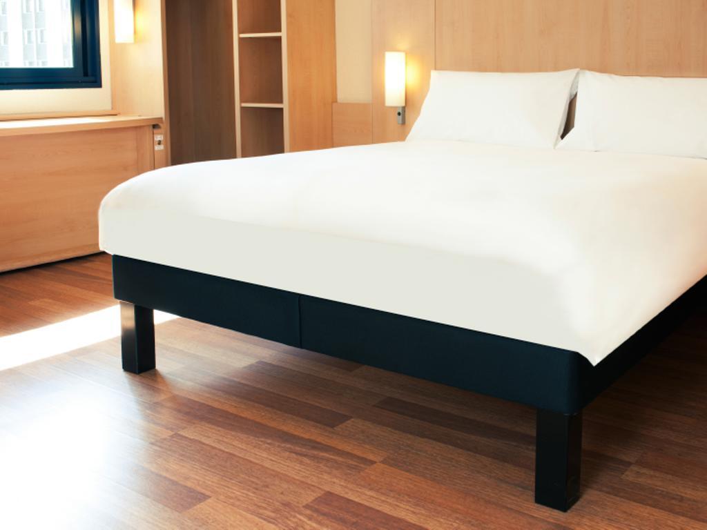 Шанхай: Ibis Shanghai JinshaJiang
