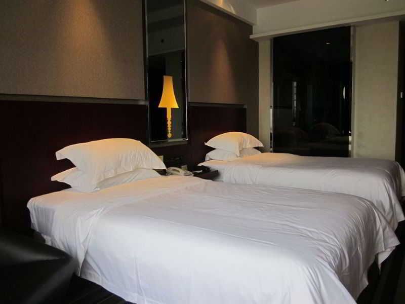 Гуанчжоу: Vienna Hotel (Dongguan Houjie Dadao Branch)