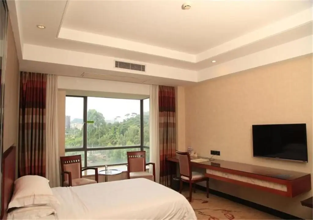 Vienna Hotel (Dongguan Houjie Dadao Branch) — фото 1