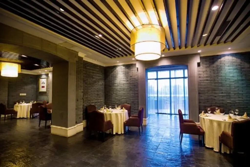 Шаоксинг: Howard Johnson Tongfang Plaza Zhuji