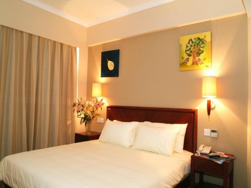 Циндао: Qingdao ST. Paradise Hotel