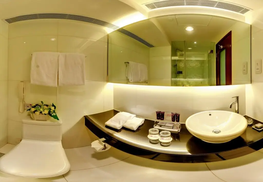 Гонконг: The Bauhinia Hotel - Central