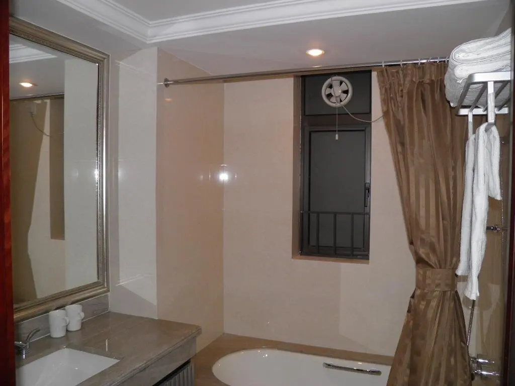 Гуанчжоу: Shengang Poly Central International Apartment