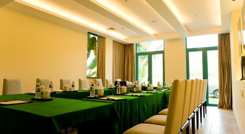 Санья: Palm Beach Resort Yalong Bay Sanya