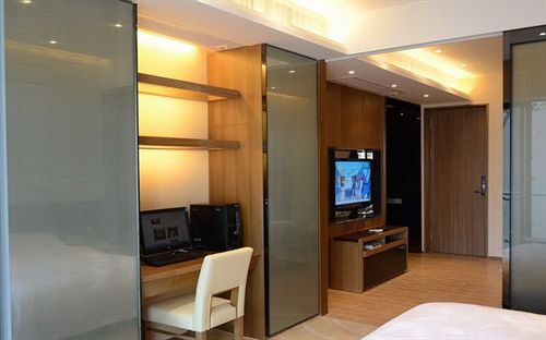 Гуанчжоу: PengMan Apartment at Jliving