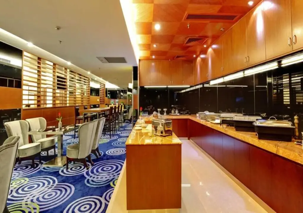 Шэньчжэнь: Shenzhen The Bauhinia Hotel