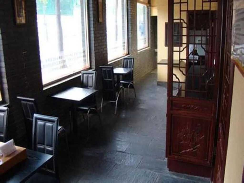Шанхай: Super 8 Shanghai Feng Ye Hong Qiao