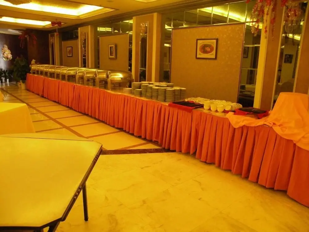 Гуйлинь: Golden Dragon Hotel