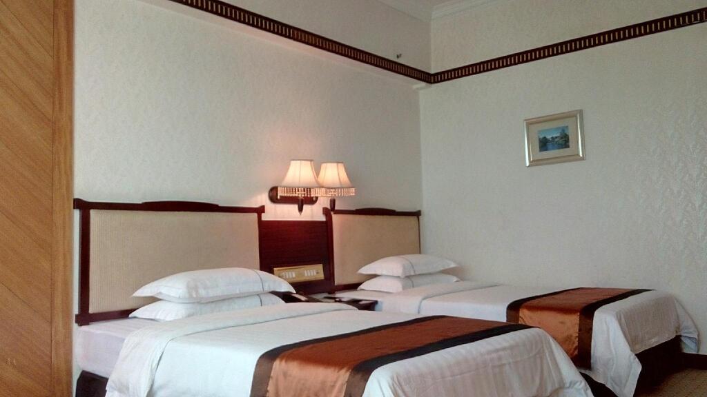 Гуанчжоу: He Xing Hotel 