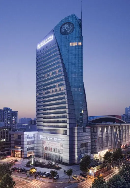Юэян: Grandskylight Hotel