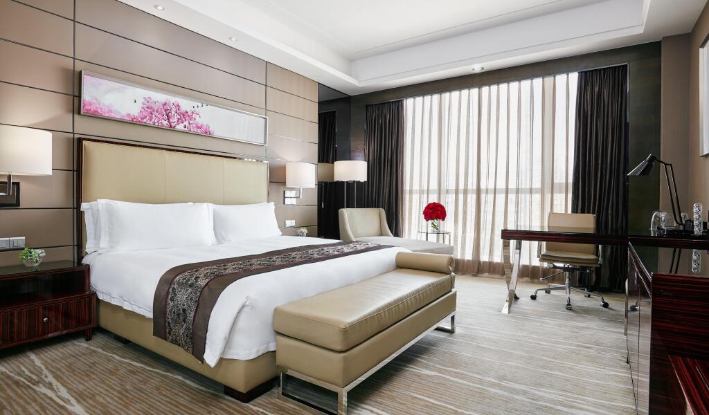 Шэньчжэнь: Crowne Plaza Shenzhen Longgang City Centre by IHG