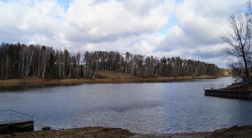 Трусово: База отдыха Флора Парк